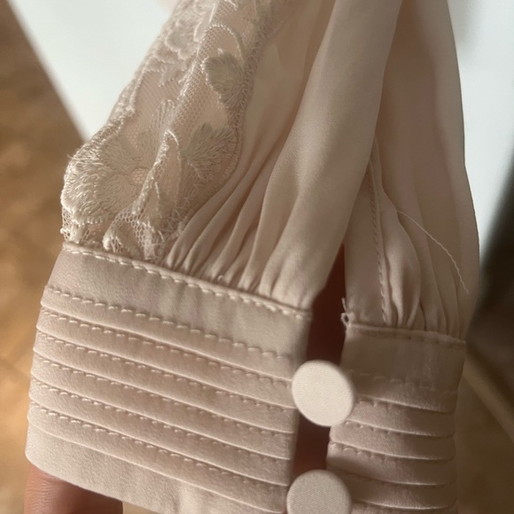 Jenna Satin Trim Detail Blouse in Cream - Picture 4 of 7